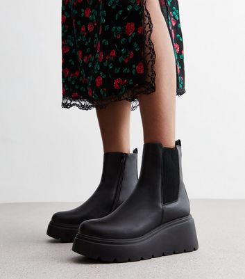 Black wedge sale chelsea boots