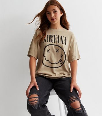 Nirvana t 2025 shirt girl