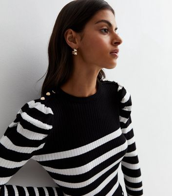 Black and white striped crop sweater best sale