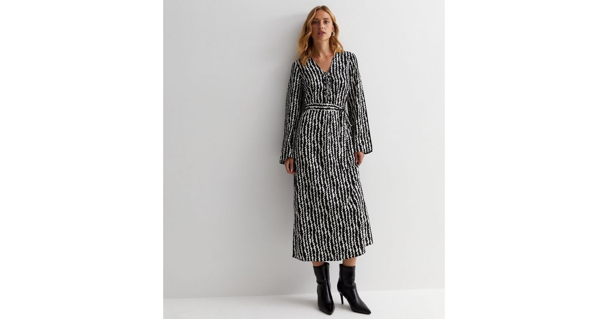 Black Abstract Stripe Belted Midi Dress | New Look