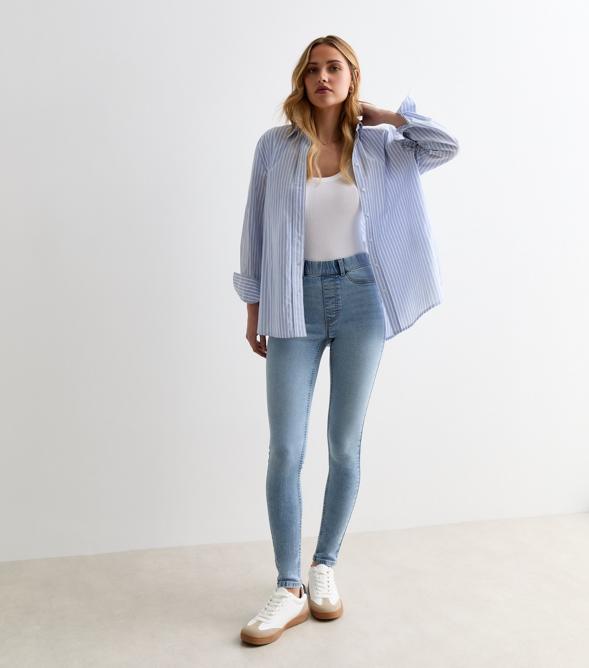 Women's Pale Blue Mid Rise Lift & Shape Emilee Jeggings New Look