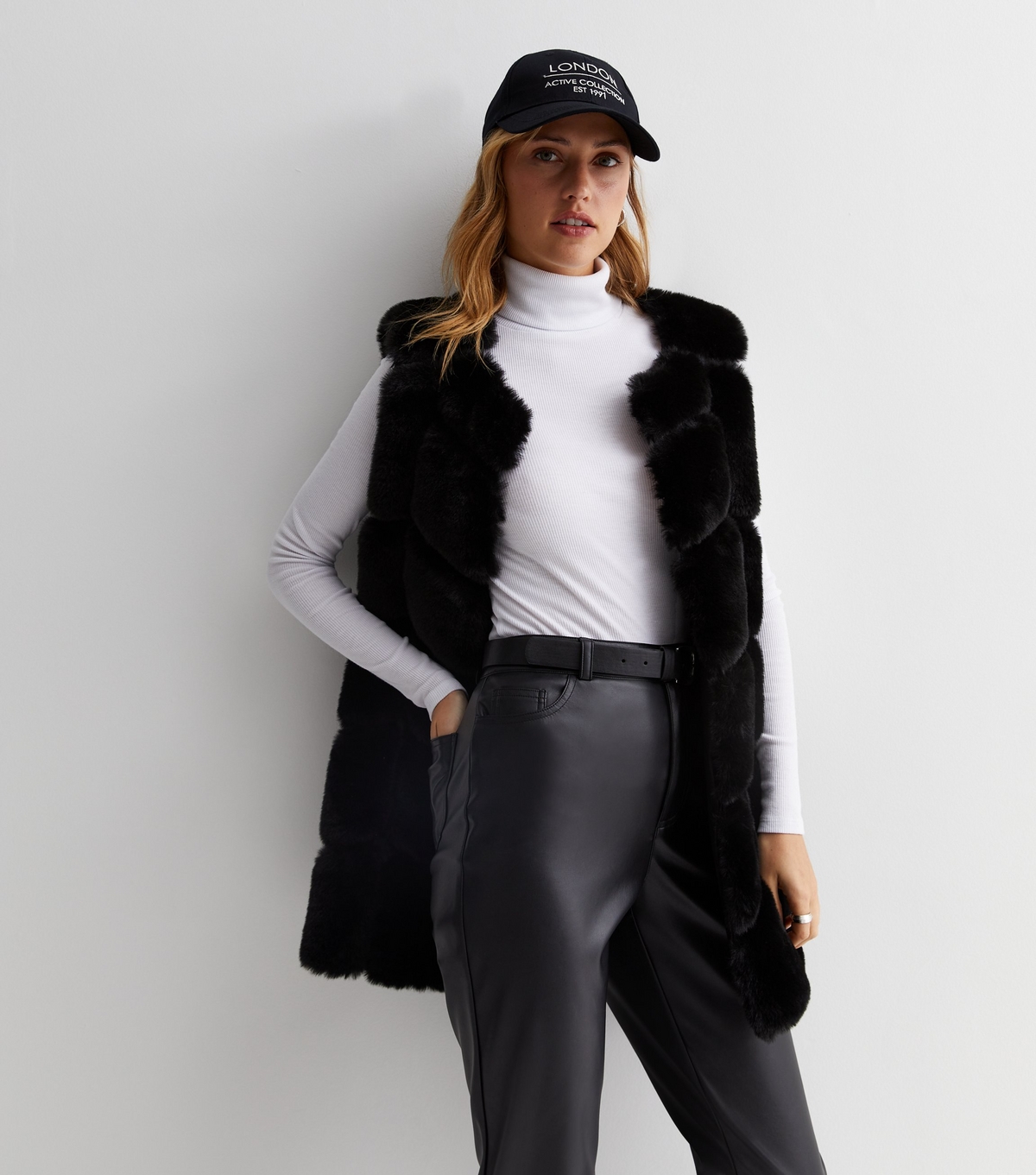 Women's Black Faux Fur Long Gilet Gini London New Look