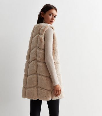 Gini London Stone Faux Fur Long Gilet | New Look