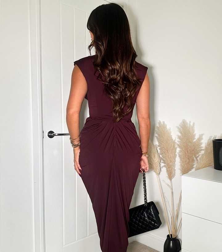 burgundy sleeveless dress