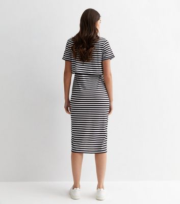 Short sleeve sales nursing dress