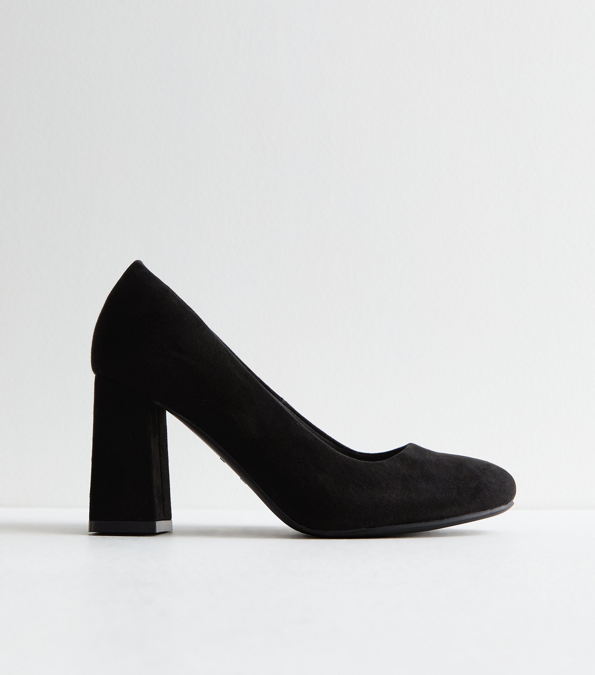 Women's Wide Fit Black Suedette Block Heel Court Shoes New Look