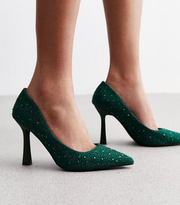 Kamala 75- Sage Green Patent (Mid-Heel) Pump – Tori Soudan