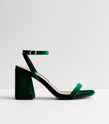 Dark green velvet clearance pumps