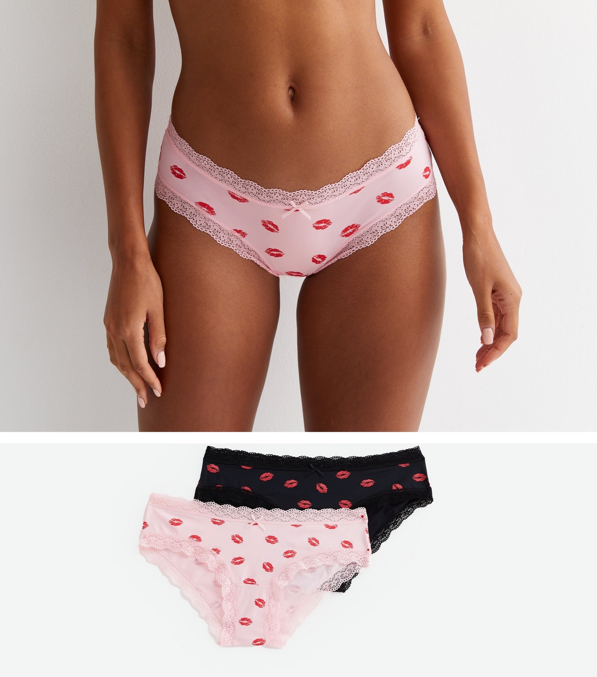 Women's 2 Pack Pink and Black Lips Print Short Briefs New Look