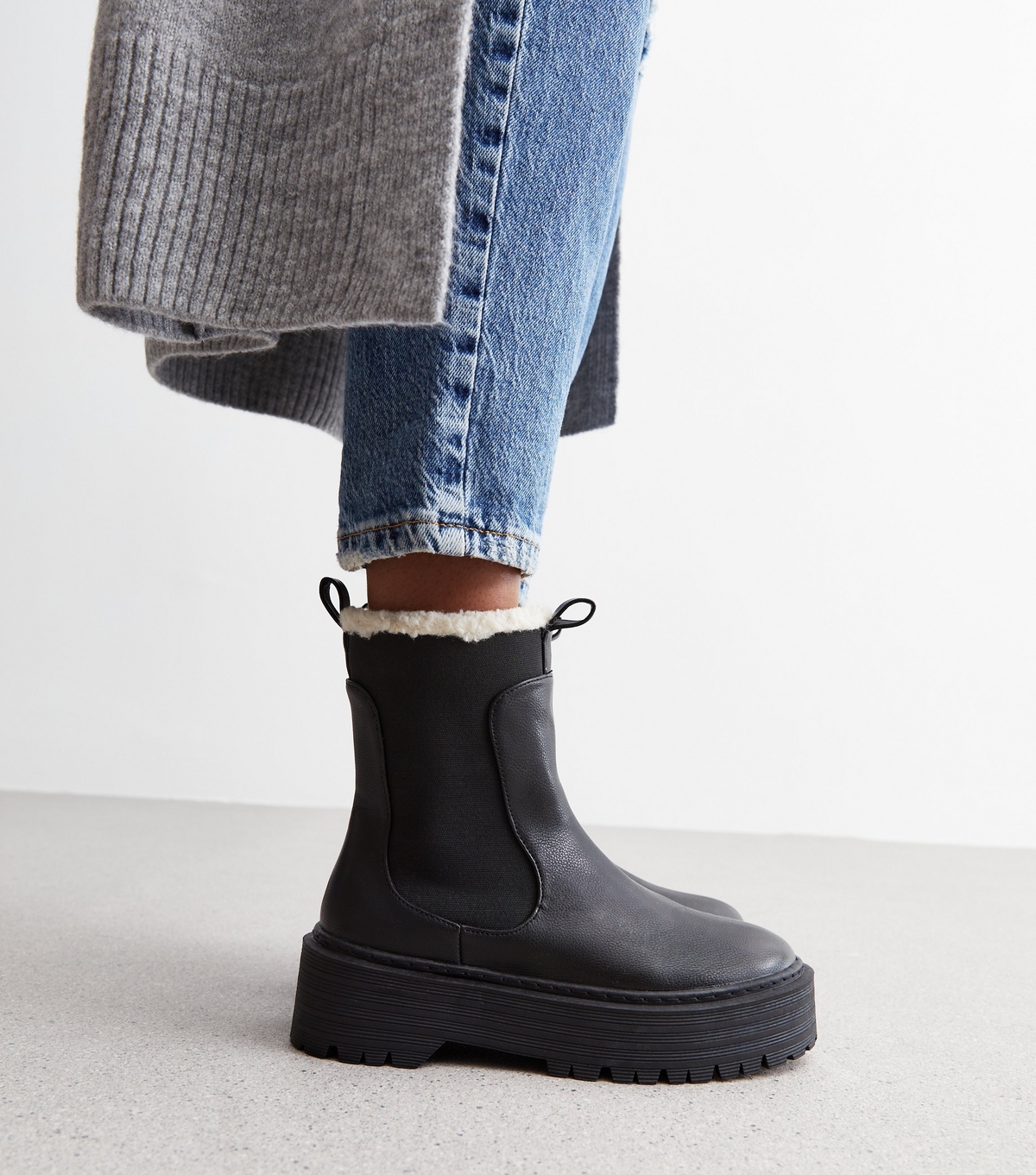 Women's Black Leather-Look Chunky Teddy Lined Chelsea Boots Public Desire New Look