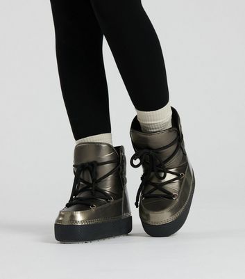 Moncler deals stephanie boots