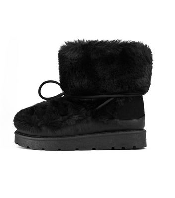 South Beach Black Faux Fur Lace Up Snow Boots New Look