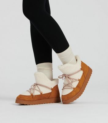 New look hot sale cream boots