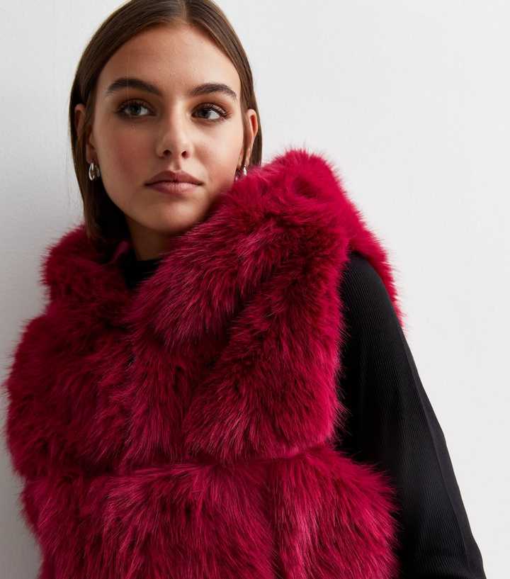 Gini London Red Faux Fur Hooded Gilet