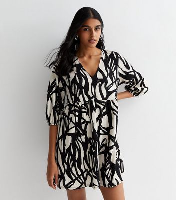 Black and store white smock dress