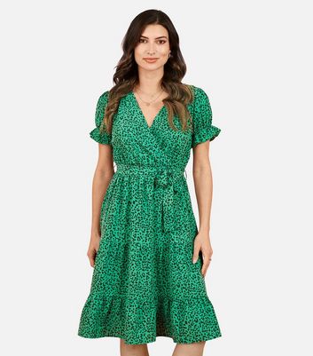 Max studio outlet floral wrap dress