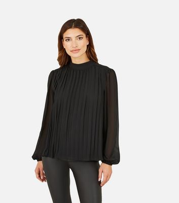 Mela Black Pleated Puff Sleeve Top | New Look