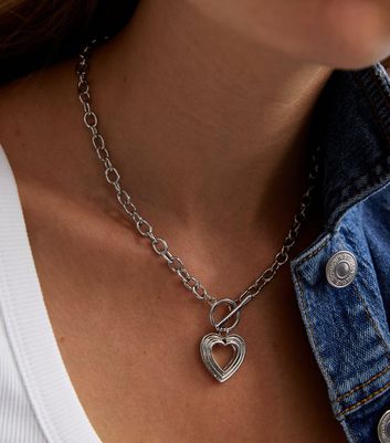 Silver Retro Heart Pendant T-Bar Chain Necklace New Look