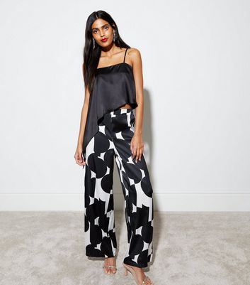 Amazon.com: Overstyled Women's Leopard Black and White Printed Leggings,  Activewear Sweatpants, Soft High Waisted Yoga Pants : Overstyled: Clothing,  Shoes & Jewelry