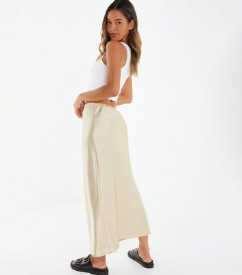 Flowy maxi shop skirt quiz