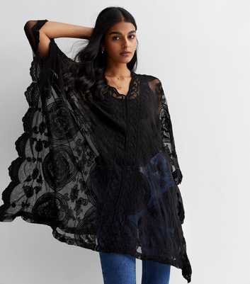 Gini London Black Embroidered Crochet Knit Top