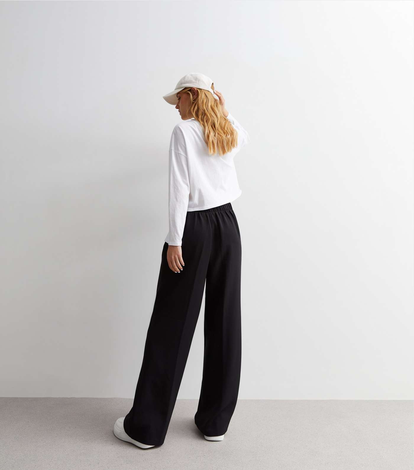 Black High Waist Tailored Trousers Image 4