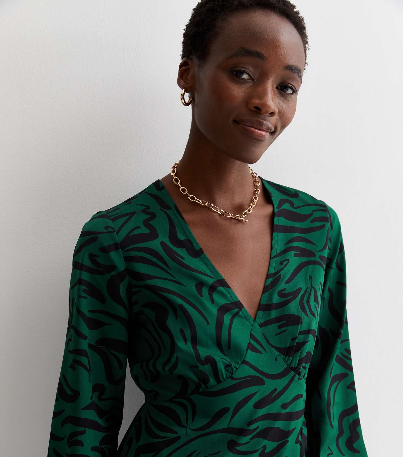 Tall Green Abstract Print Ruffle Split Hem Midaxi Dress Image 2