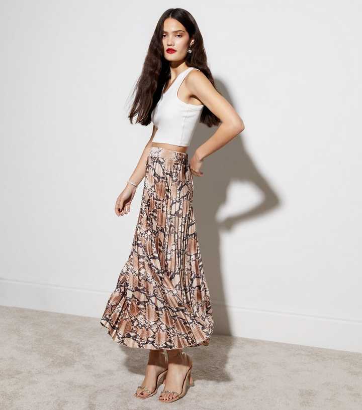 Beautiful LV Brand Women's Pleated High Waisted Skirt - Brown Medium