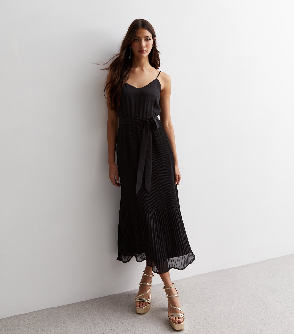 Women's Black Pleated Strappy Midi Dress Gini London New Look