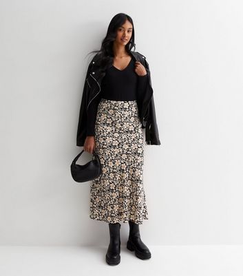 Plus size discount skirts new look