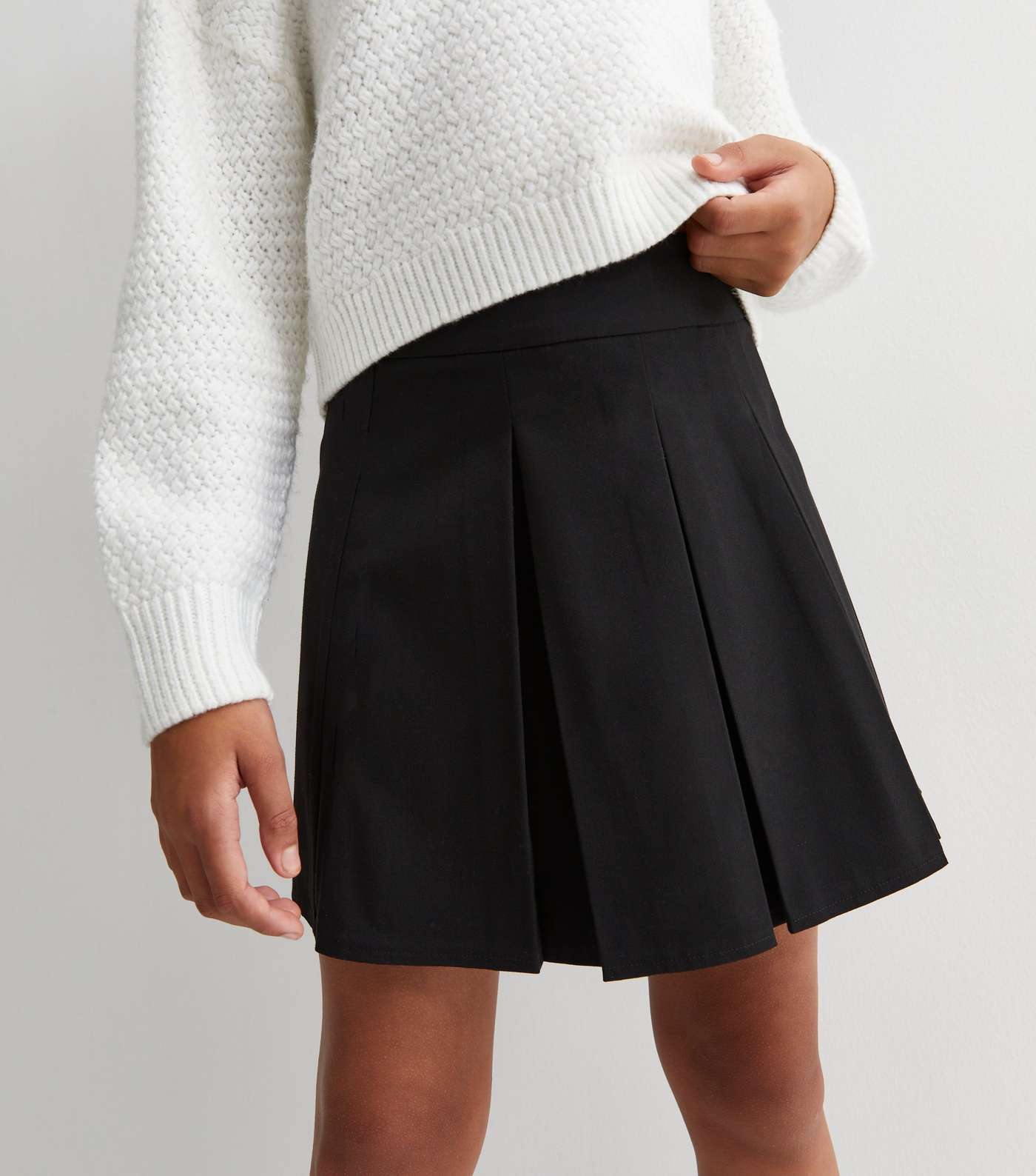 Girls Black Pleated Mini Skirt Image 2