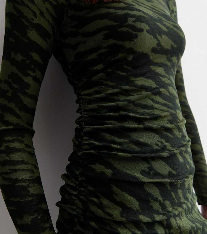 ☆ CAMO LEOPARD - LEOPARD PRINT in OLIVE Fabric