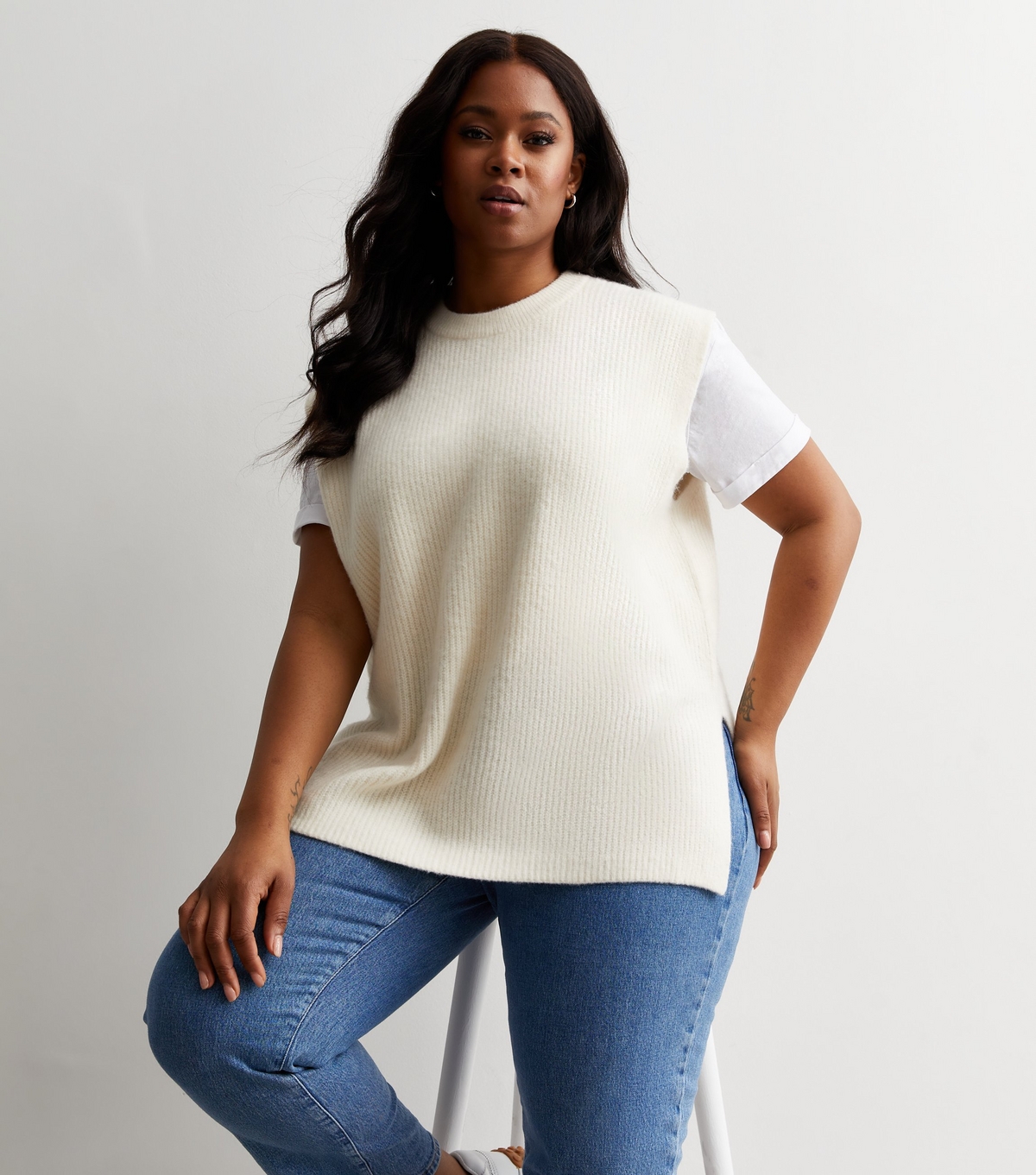 Women's Plus Size Off White Knit Split Hem Vest Curves New Look
