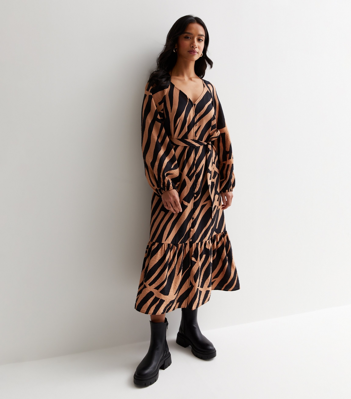 Women's Petite Brown Stripe Belted Maxi Dress New Look