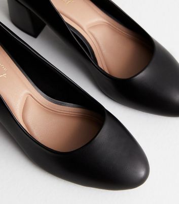 Black court sale shoes flat