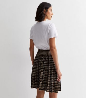 Cameo Rose Brown Dogtooth Pleated Mini Skirt New Look