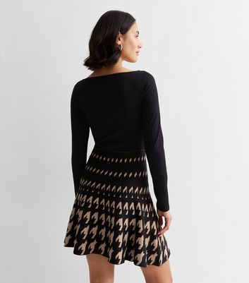 Black knee length outlet flippy skirt