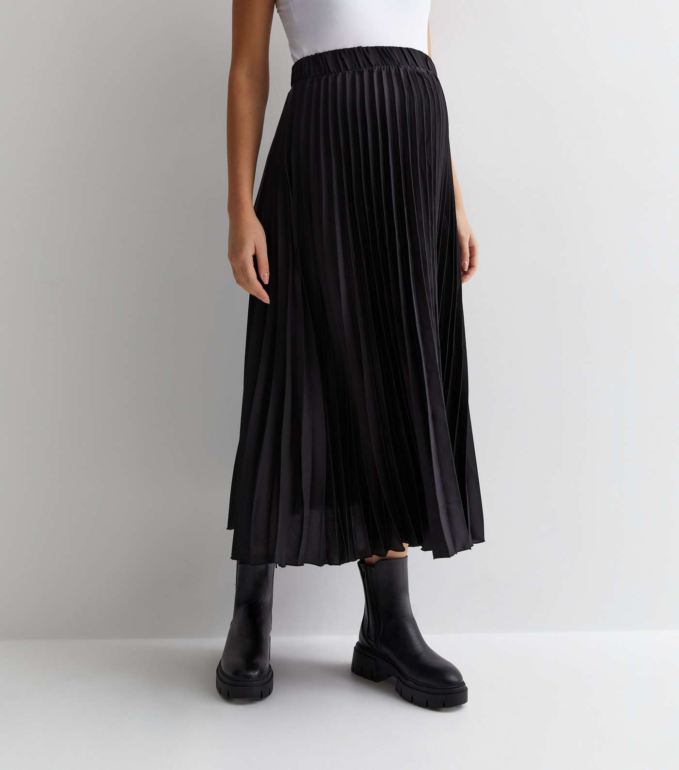 Maternity Black Satin Pleated Midi Skirt Image 3