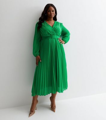 Curves Green Chiffon Pleated Wrap Midaxi Dress New Look