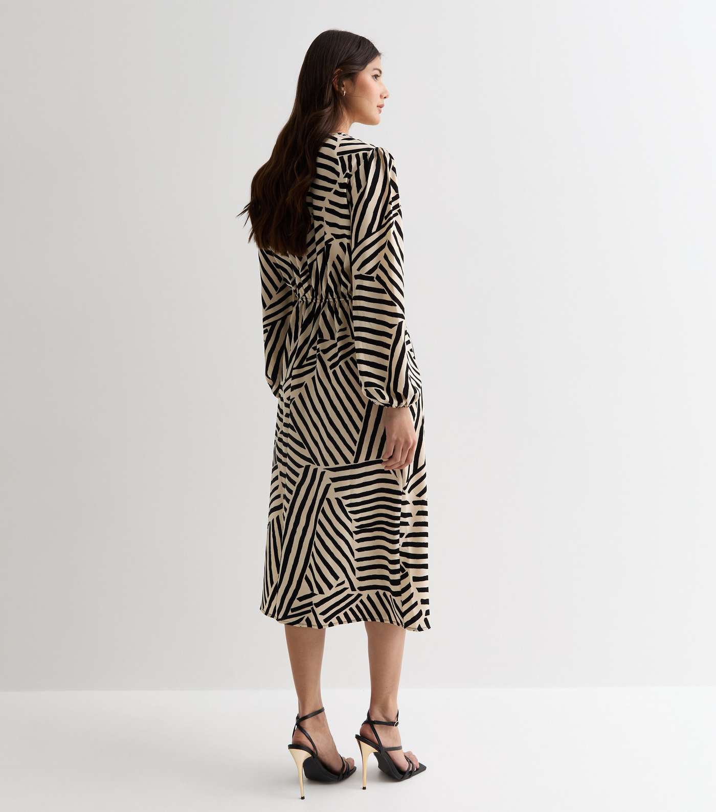 Gini London Geometric Stripe Wrap Midi Dress Image 4