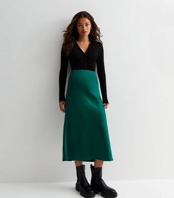 Satin bias midi outlet skirt green