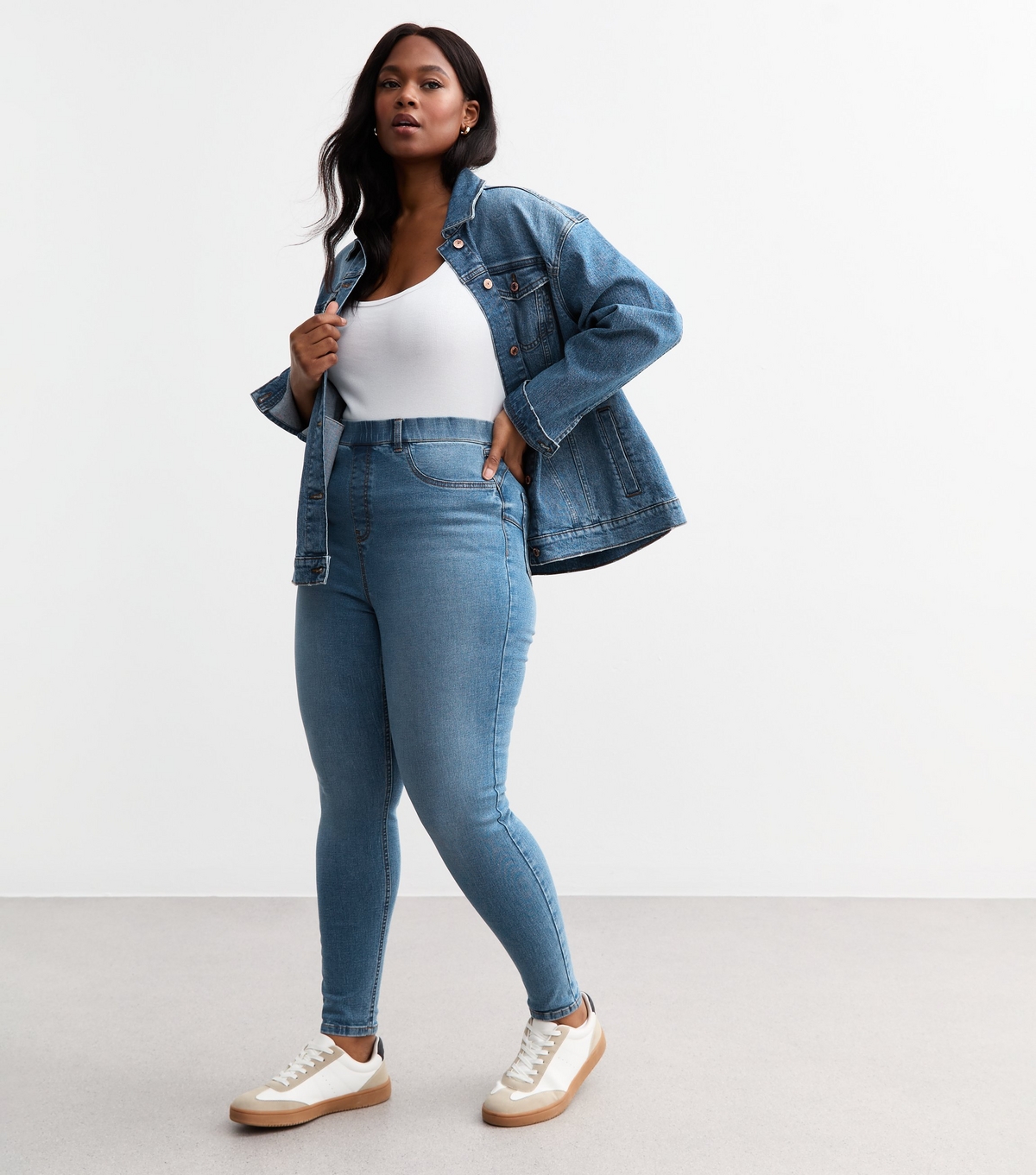 Women's Plus Size Blue Mid Rise Lift & Shape Emilee Jeggings Curves New Look