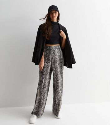 H&M silver sequined pants | Fashion dress party, Trendy party outfits,  Fashion