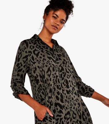 Leopard print dip outlet hem dress