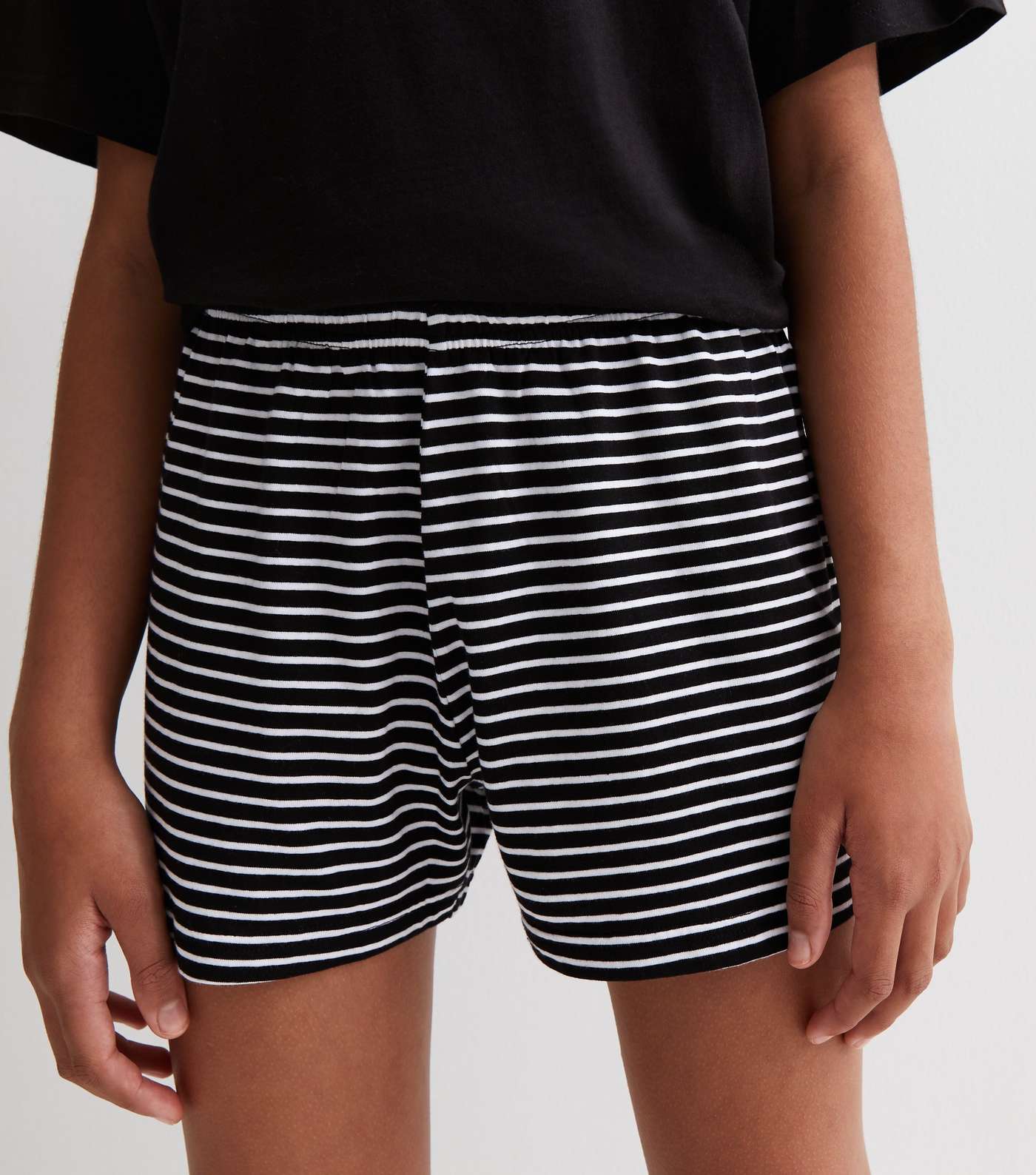 Girls Black Pyjama Shorts Set with Wednesday Logo Image 4