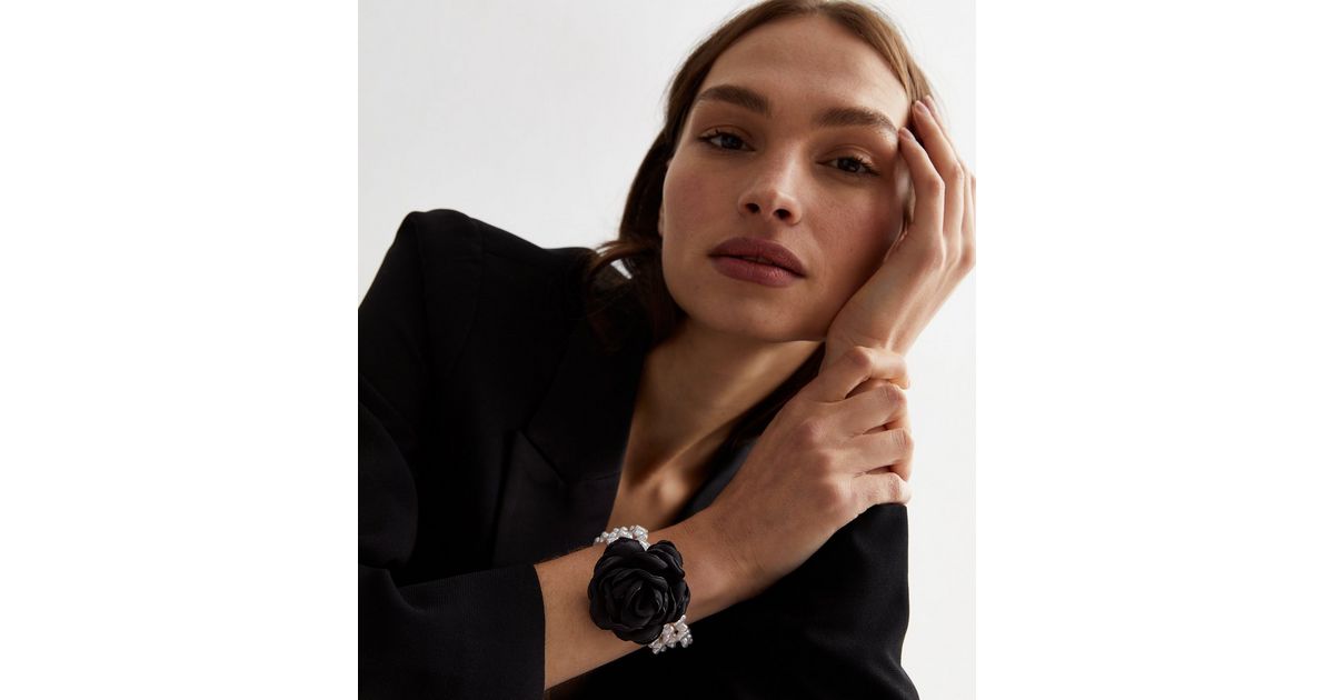 Black Faux Pearl Flower Corsage Bracelet New Look