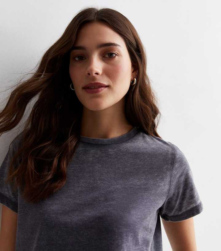dark grey v neck t shirt women's