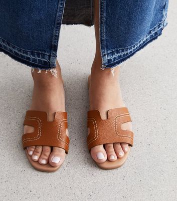 New look best sale tan sliders