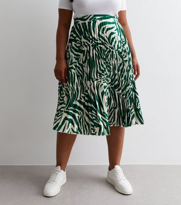 Curves Green Animal Print Satin Pleated Midi Skirt New Look