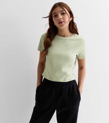 Girls Light Green Cotton Crew Neck Crop T-Shirt